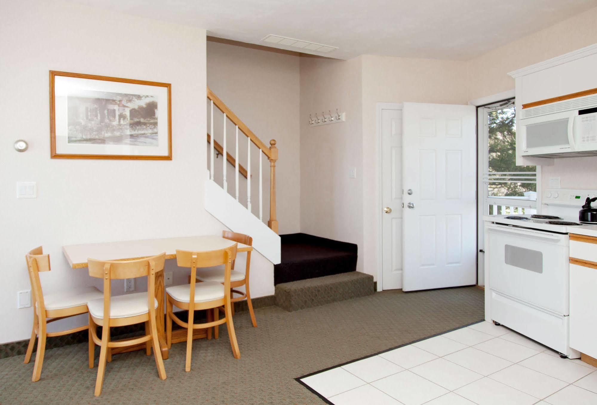 Green Harbor Resort West Yarmouth Bagian luar foto
